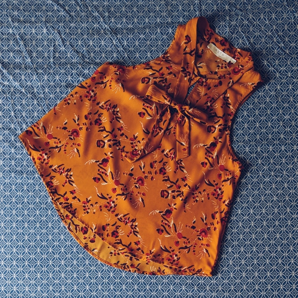 ASTR Mustard Yellow Sleeveless Blouse